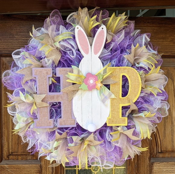 Easter Deco Mesh Wreath - Picture 4 of 7